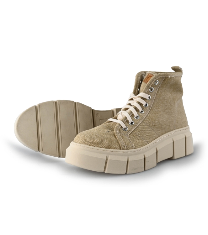 Hohe Sneaker