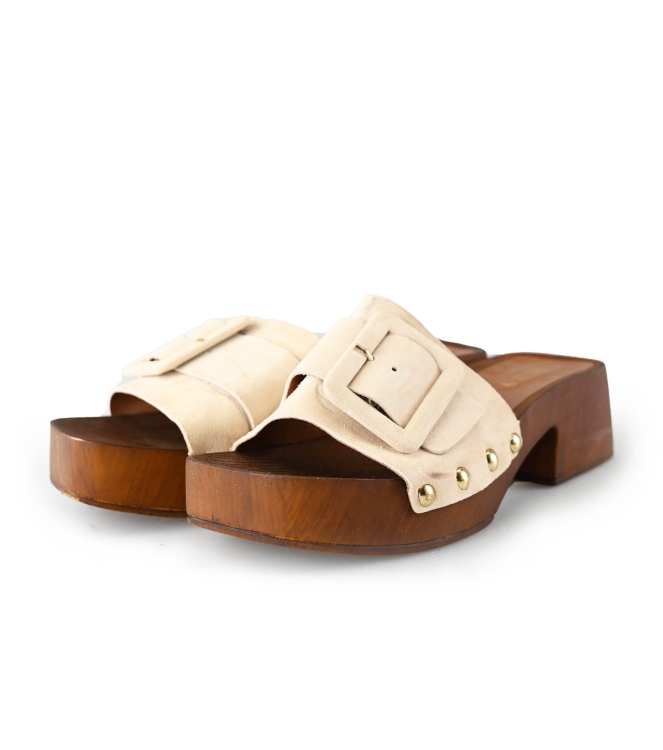 Notre-V Flip-Flops