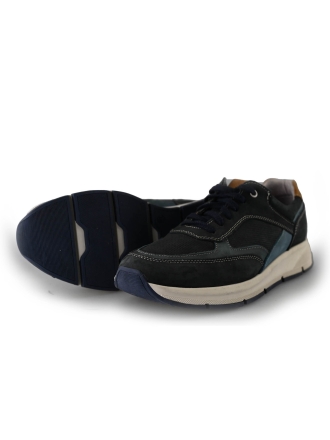 Outfielder Sneaker