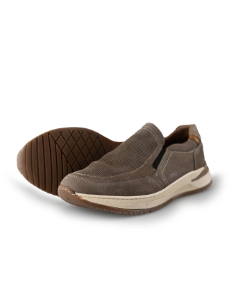 Outfielder Slip-ons