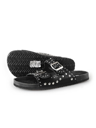 Ann Rocks Flip-Flops