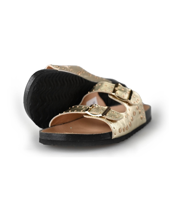Ann Rocks Flip-Flops