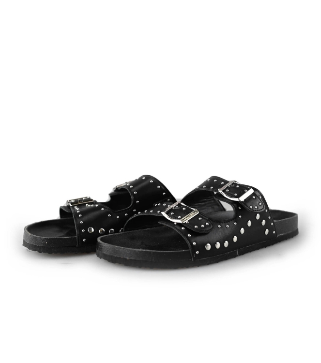 Ann Rocks Flip-Flops