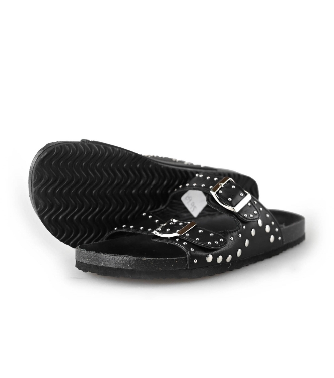 Ann Rocks Flip-Flops
