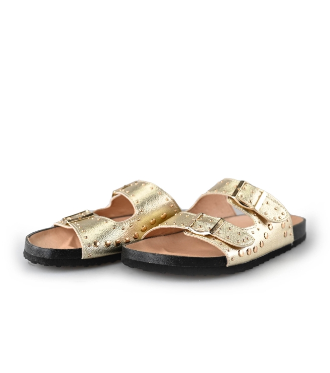 Ann Rocks Flip-Flops