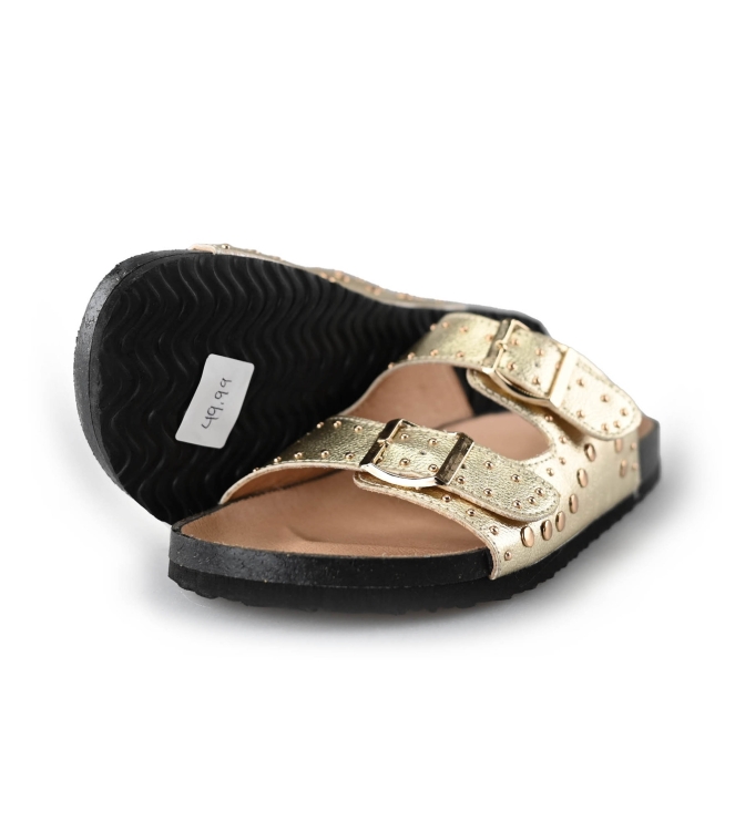 Ann Rocks Flip-Flops