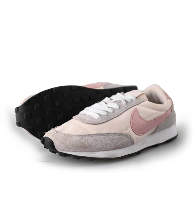 Nike Sneaker