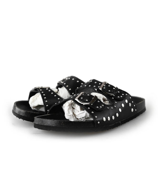 Ann Rocks Flip-Flops