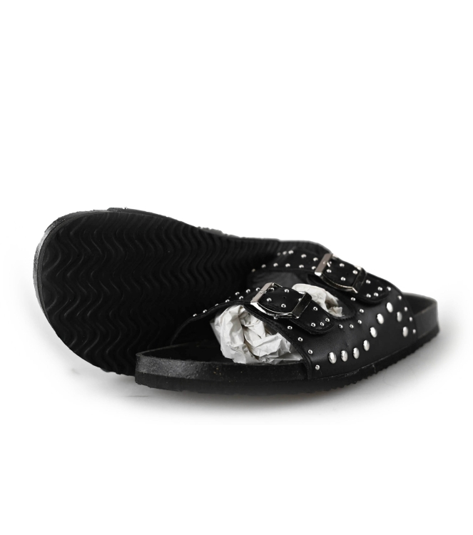 Ann Rocks Flip-Flops