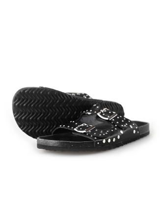 Ann Rocks Flip-Flops