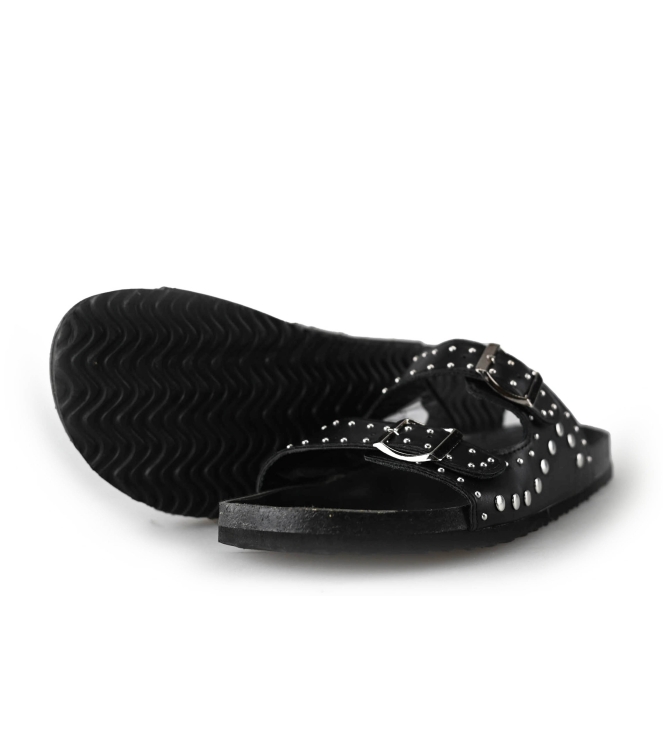 Ann Rocks Flip-Flops