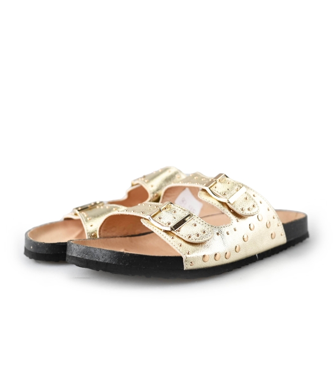 Ann Rocks Flip-Flops
