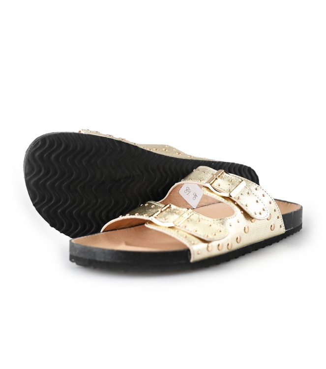 Ann Rocks Flip-Flops