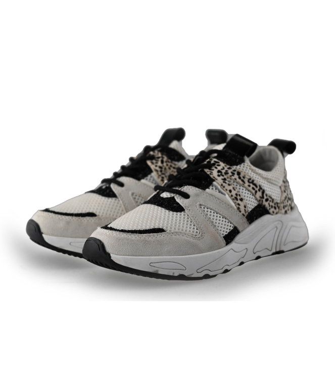 Wysh Sneaker