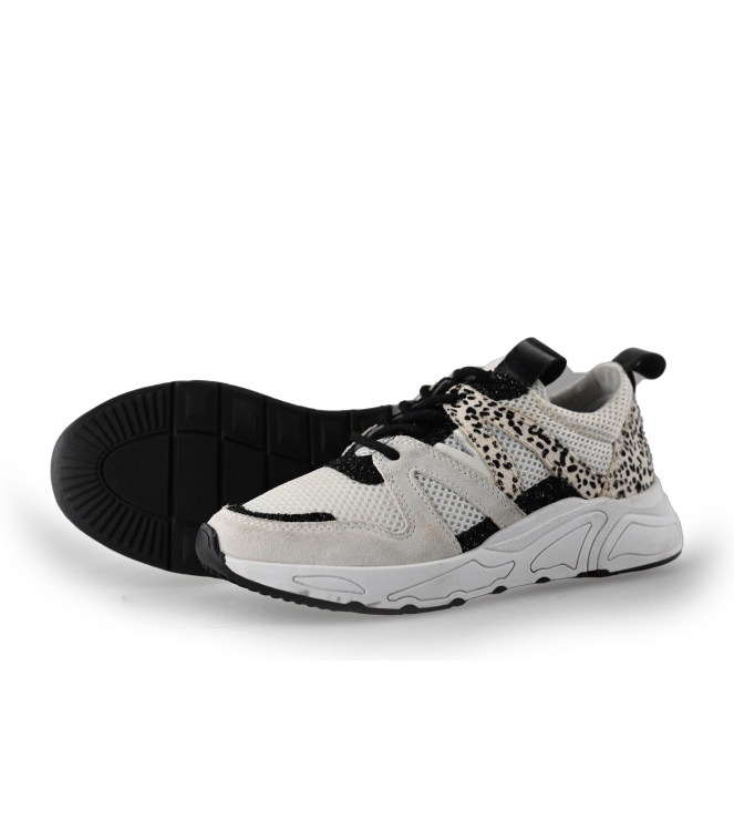 Wysh Sneaker