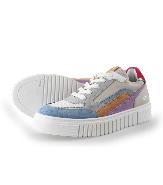 AQA Sneaker