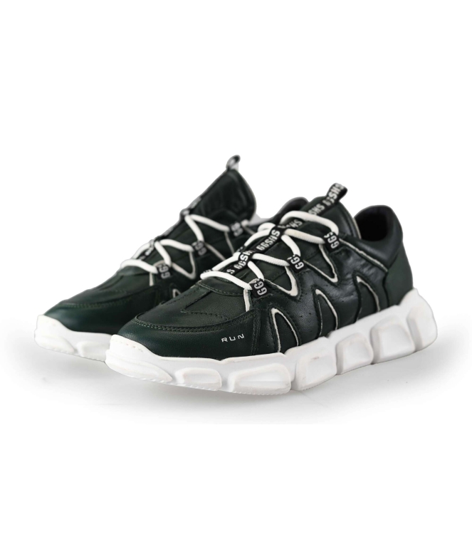 Giga Sneaker