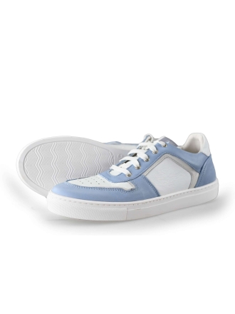 Giga Sneaker