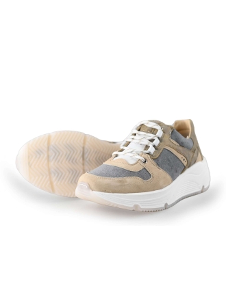AQA Sneaker