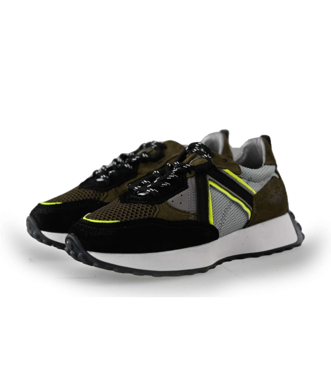 Giga Sneaker