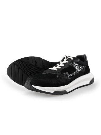 Giga Sneaker