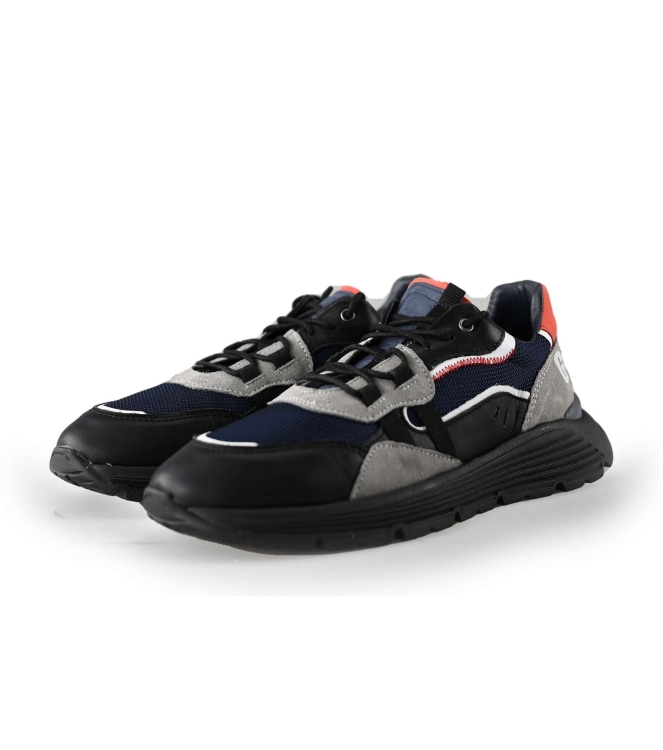 Giga Sneaker