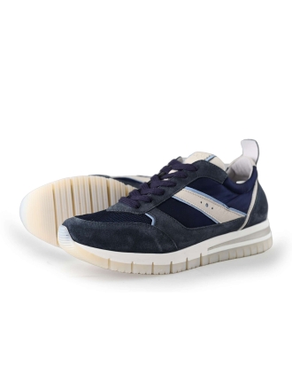 AQA Sneaker