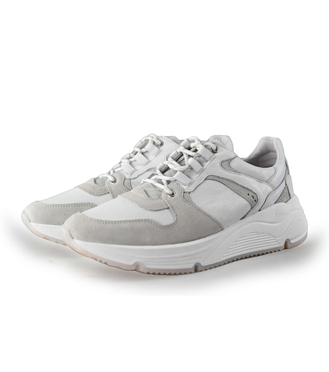 AQA Sneaker