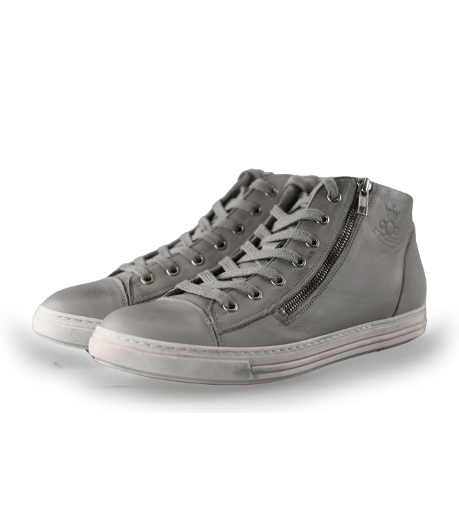 AQA Sneaker