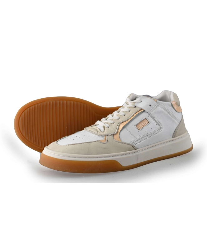 Giga Sneaker