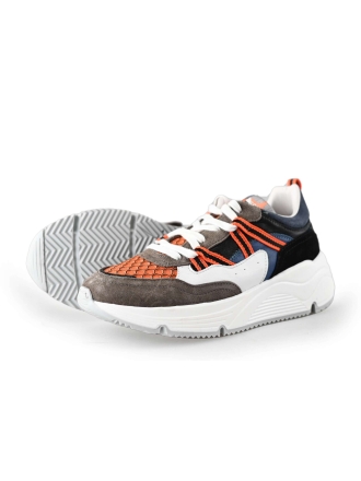 Giga Sneaker