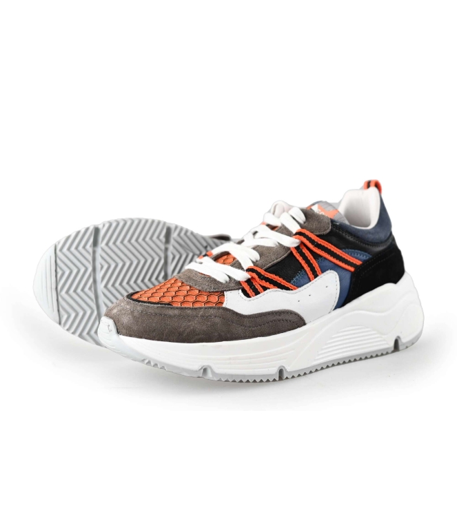 Giga Sneaker