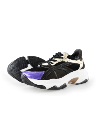 Giga Sneaker