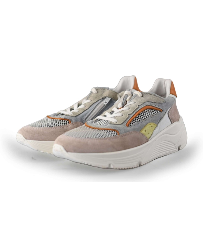 Giga Sneaker