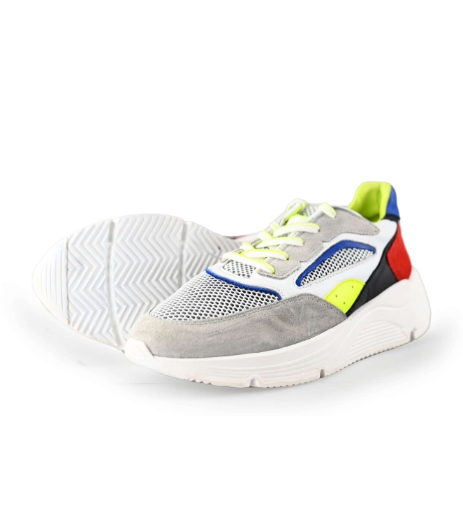 Giga Sneaker