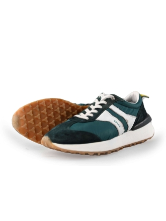 Giga Sneaker