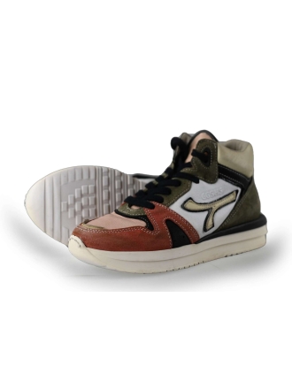 Giga Hohe Sneaker