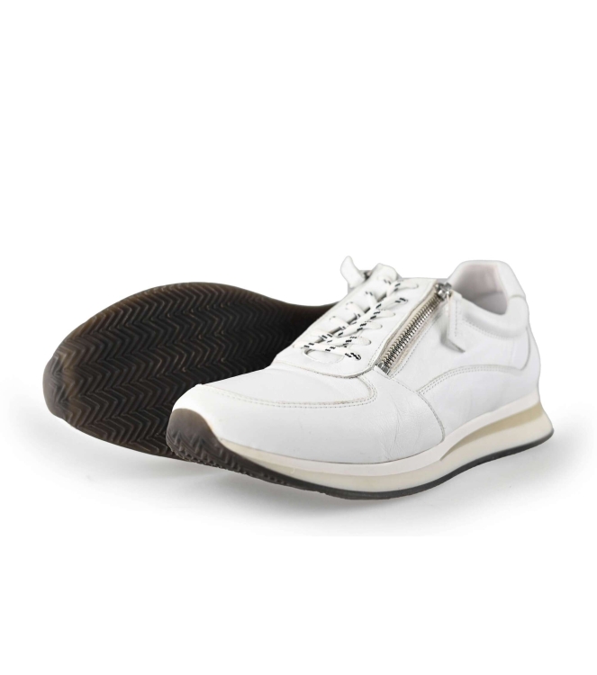 AQA Sneaker