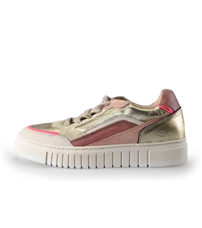 AQA Sneaker