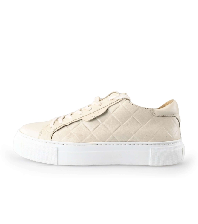 AQA Sneaker