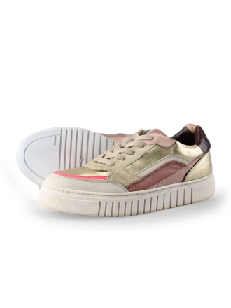 AQA Sneaker