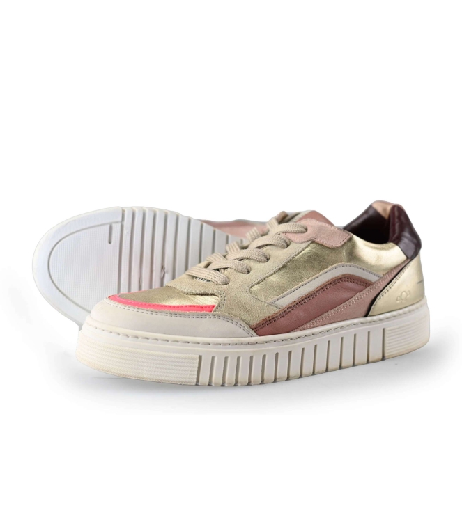 AQA Sneaker