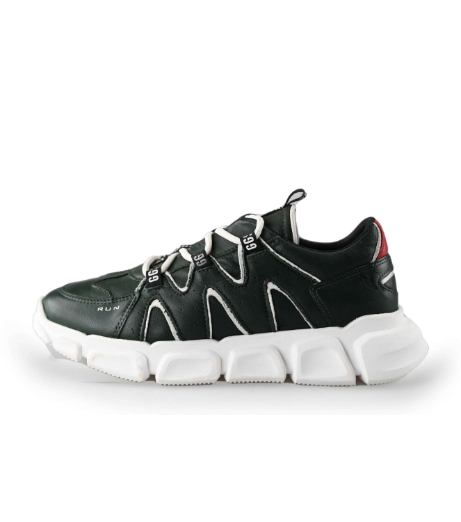 Giga Sneaker