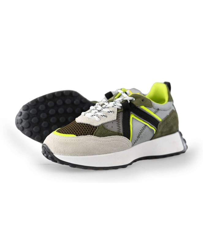 Giga Sneaker