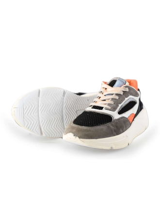 Giga Sneaker