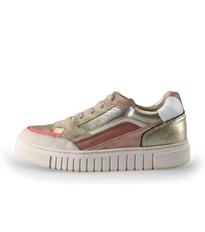 AQA Sneaker