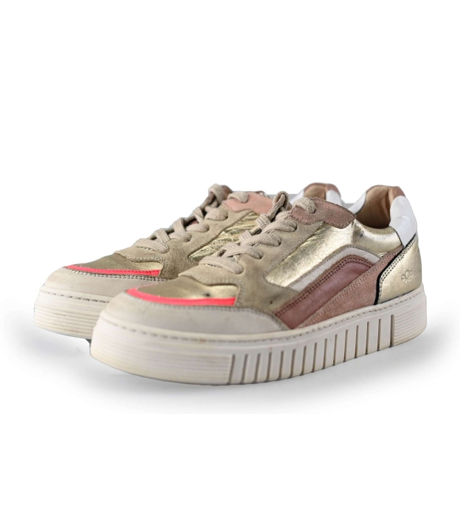 AQA Sneaker
