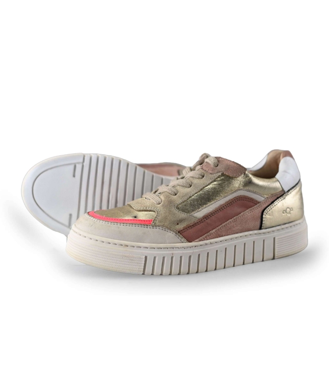 AQA Sneaker