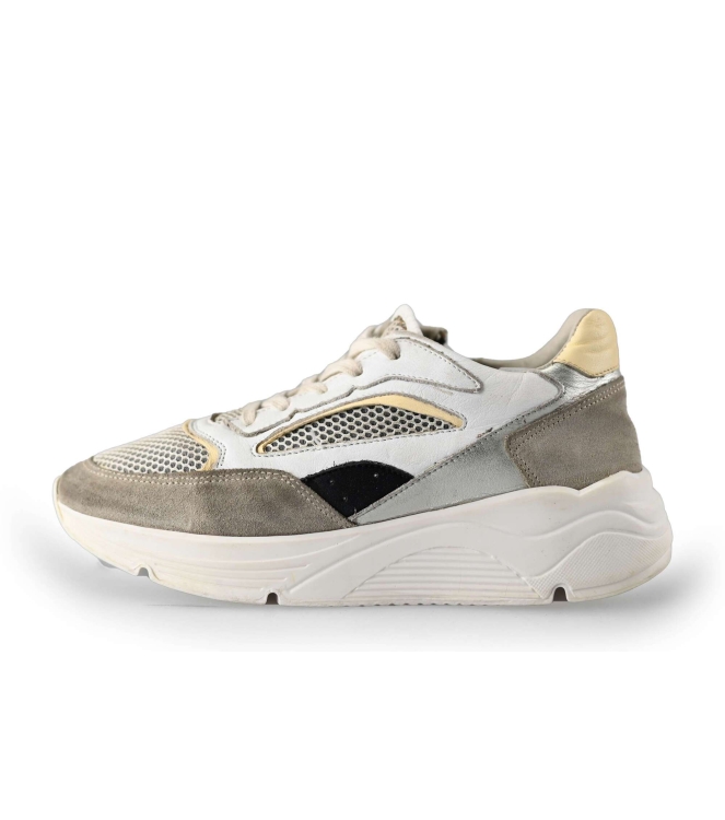 Giga Sneaker