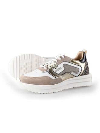 Giga Sneaker